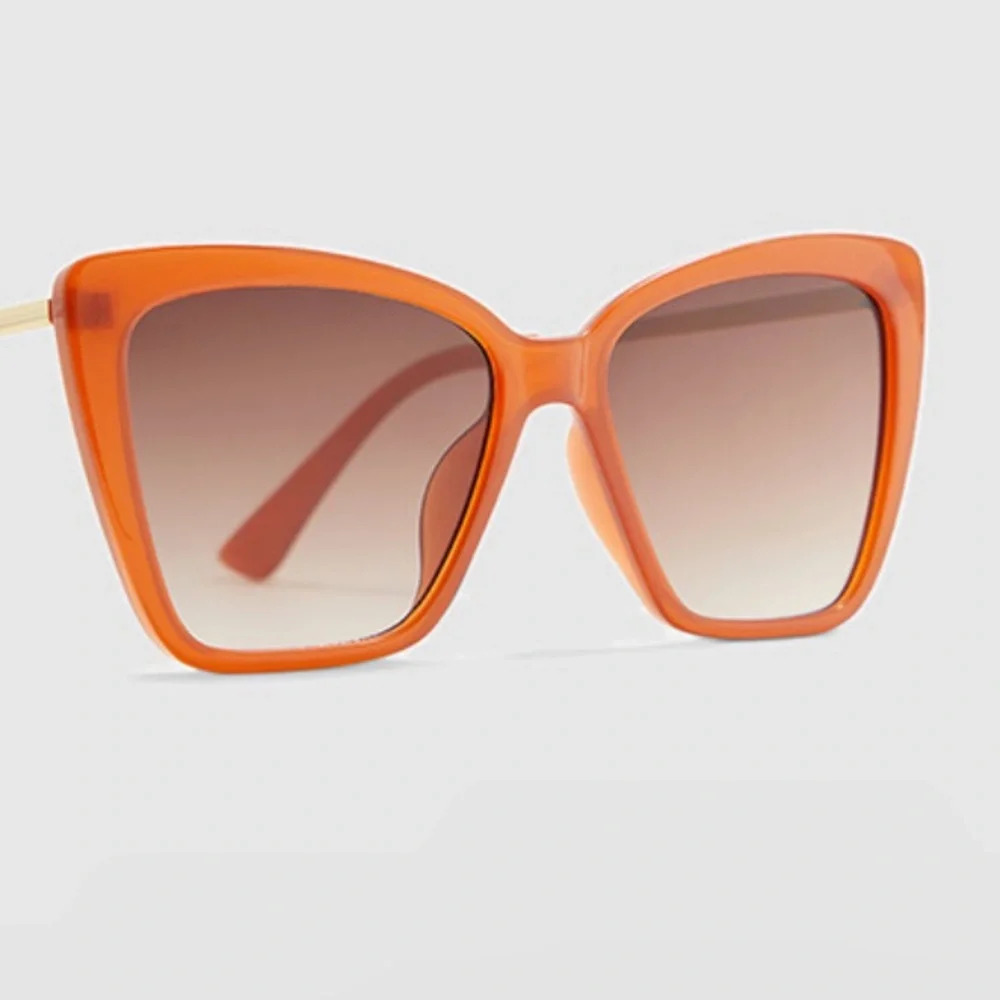 Large Cat Eye Sunglasses